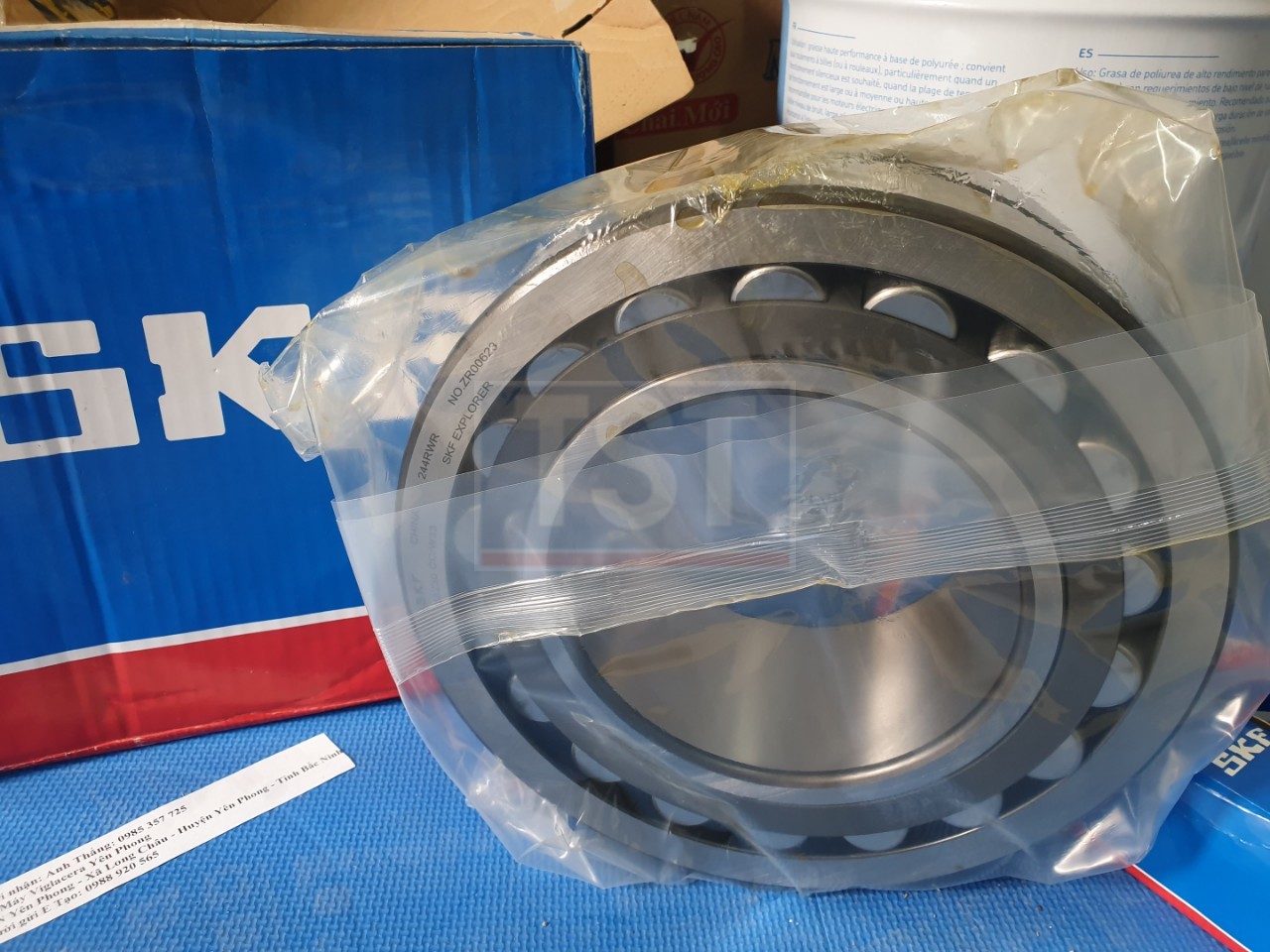 Hình ảnh thực tế vòng bi tang trống SKF 22222 E